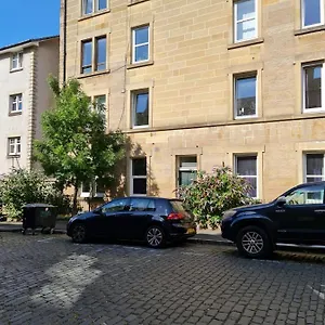  Guest house Cathcart Place